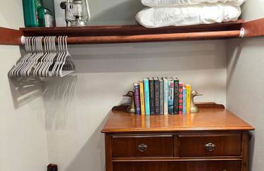 Myrtle Cottage Guest House in West Salem - Foto 7