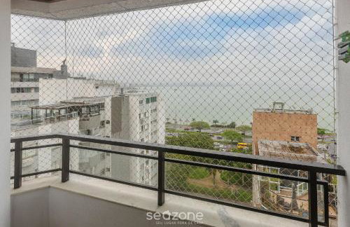 Apto em frente à Praça Gov. Celso Ramos RMI1101 - Foto 1