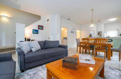 Cozy 3Bed Townhome 8 Miles from Disney 1123 - Foto 5