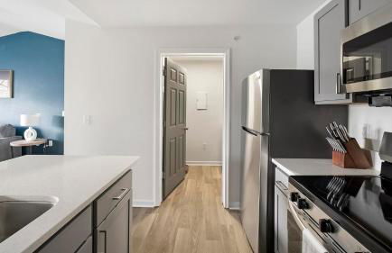 Landing Beautiful 1BD Game Room Courtyard - Foto 8