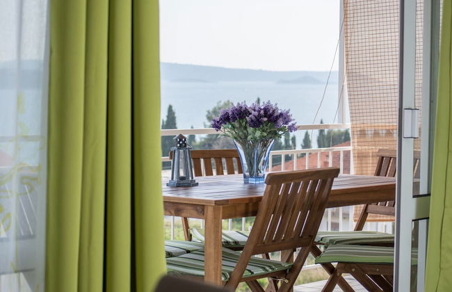 Apartment in Seget Donji With Terrace - Foto 24