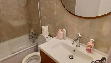 Studio 20m2 - stationnement gratuit - WiFi - Foto 3