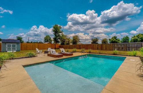 7 Mi to Emerald Coast Zoo! Poolside Paradise - Foto 29