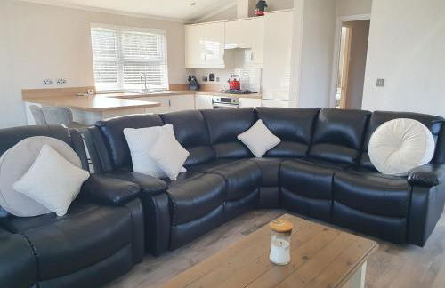 Routh 2-Bed Luxury Lodge Hot Tub & Lake View - Foto 24