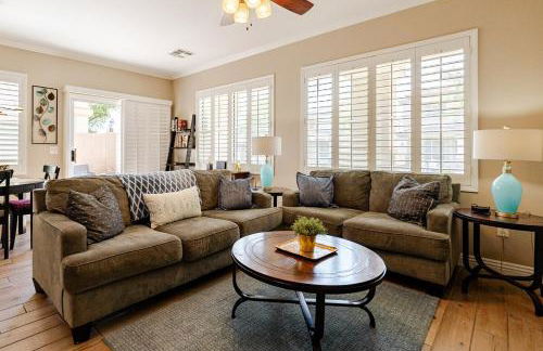 Amazing Gilbert home 3 Bed 2 and half Bath sleeps 8 2 car garage - Foto 4