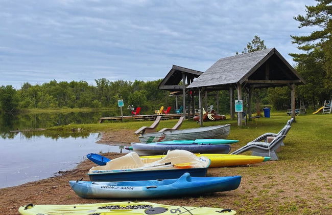 Lakefront Hideaway Resort - Foto 1