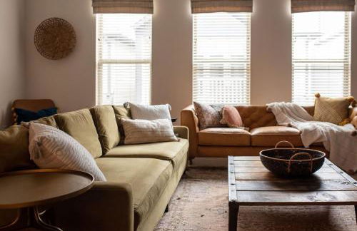 15mi to FIFA l Walkable l Gym l Garage l Heights! - Foto 39