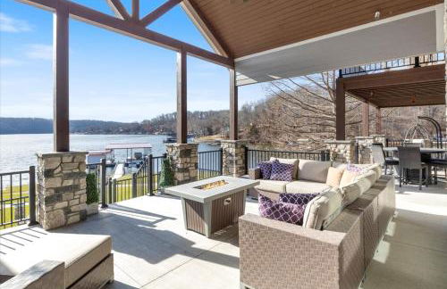 LOTO Pointe, Updated Luxury Home w/ Boat & PWC Slip, Boat Ramp, Firepits, Pool Table & More! - Foto 47