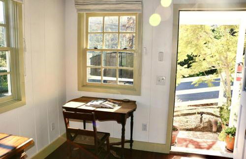 Romantic Carmel Cottage Ocean Country Views - Photo 20