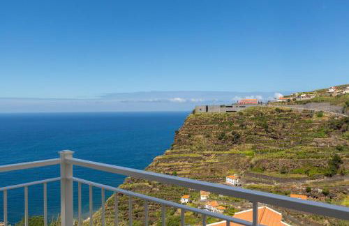 Casa Agrela by Rent2U, Lda Swimming Pool & Jacuzzi - Photo 4