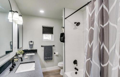 Backyard and Game Room! Home in Heart of Midland - Foto 22