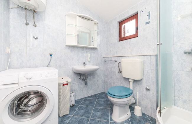 Relaxing Holiday Home With Pool, Fitness Area, and Entertainment Facilities - Foto 27