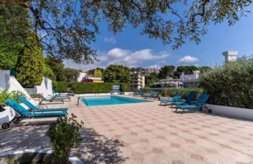 Magnificent 3 Rooms-Sea View-Terrace-Pool - Photo 21