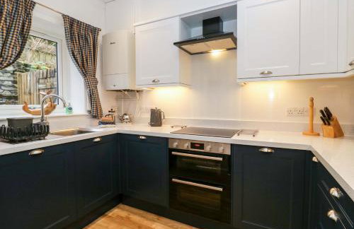 School Cottage - Photo 16