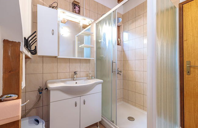 Chalet Zavrh with Private Heated Pool - Photo 8