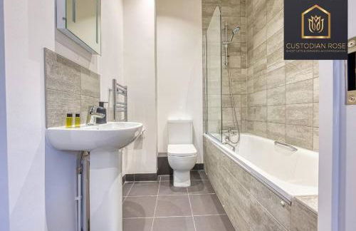 Two bedroom - Central Peterborough - New Year Discount - Foto 9