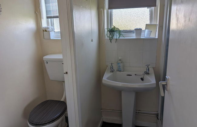 2 Bed Chalet - Sleeps 5 - Free Parking - Tv - Foto 8