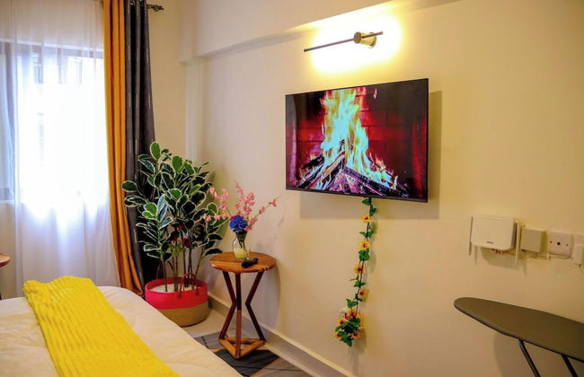 Lux Studio Jkia Airport View Suite - Photo 11