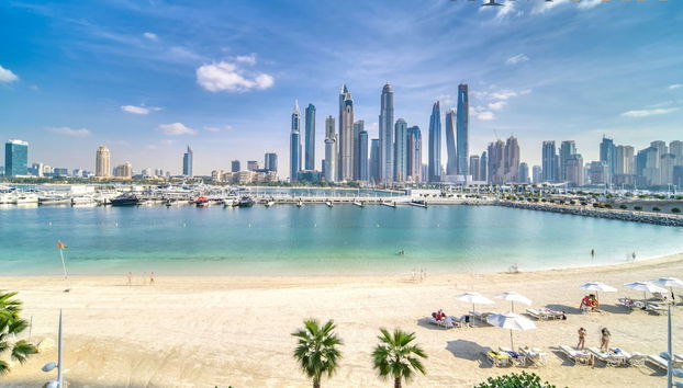 Elegant 2BR Emaar Beachfront Retreat - Foto 4, Habitación