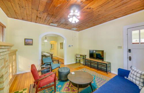 San Antonio Gem in Prime Location with Outdoor Space - Foto 6