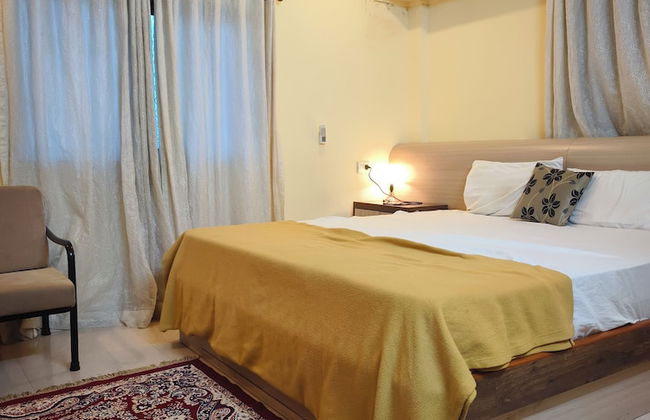 shradha luxury room - Photo 13