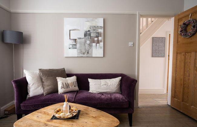 Contemporary Bright House 20 Min To Manc - Photo 22