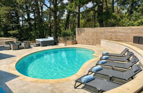 5 Bed House - Pool - Hot Tub - Sauna - Pool Table - Near New Forest and Beach - Sleeps 12 - Photo 77