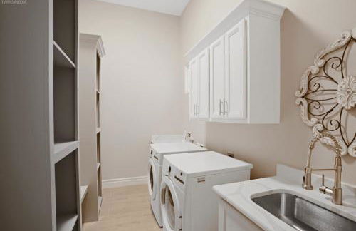 Newly Built Stylish Retreat with Designer Kitchen - Near Park & Beach - Foto 18