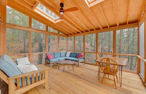 Great Barrington Lakeside Getaway with Kayak and Grill - Foto 33