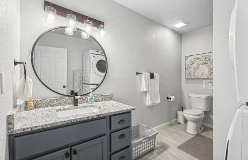 6BR Home Kitchen Laundry Sleeps 12 #60 - Foto 28