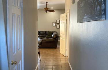 Adorable Home Away from Home - Foto 14