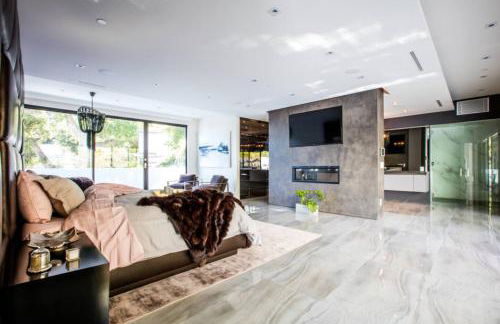 Beverly Hills Luxurious 4BR Villa with Pool and Views - Foto 31