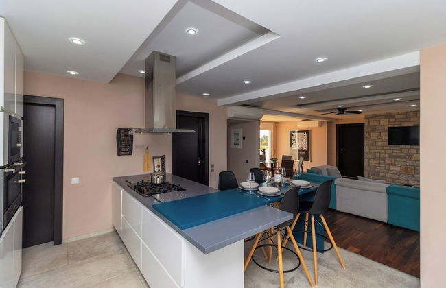 Kbel sea View Villa, Private Pool, Sleeps8, Garden - Foto 13