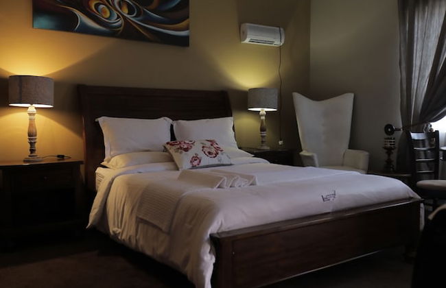 Ledumo Lodge - Photo 9