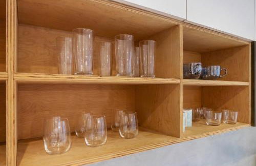 St Albans Centre Home - 4BR - 2 FREE parking - Photo 10