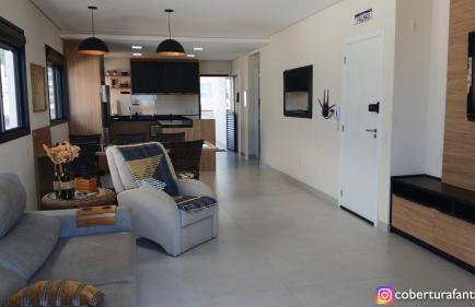 Cobertura fantástica apenas 70 metros da praia - Foto 12