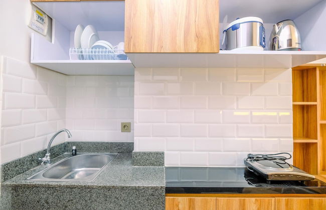 Modern And Comfy Studio At Transpark Cibubur Apartment - Foto 5