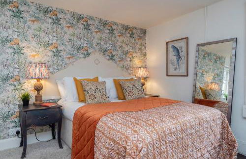 Heron Stays Bath- Boutique Period Group Properties, Parking for 4 Cars, Just 3 Miles to Bath Central, Sleeps 14 - Photo 65