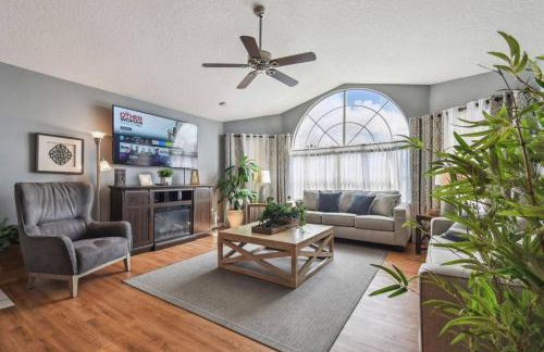 FABULOUS New Decor, Near Dis, Fireplace, Star Wars Children's BR, Next To Pool, LOW rates! - Foto 70