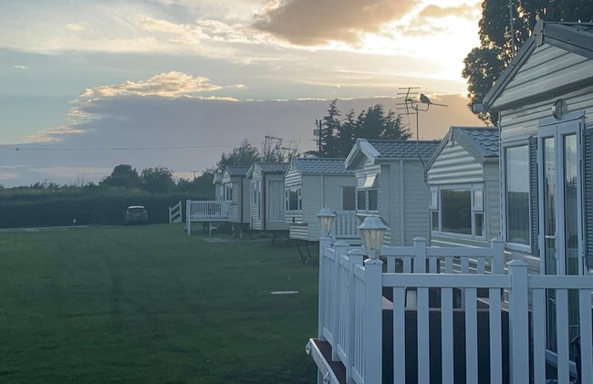 Caravan - Sleeps 6 - Parking, Pool, Facilities - Foto 24