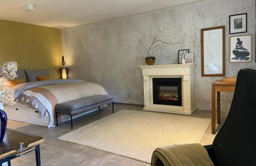 Exklusiver Souterrain - zentral, ruhig mit großer Terrasse, Bergblick und privaten Sauna zzgl - Photo 8