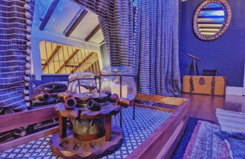 The Captain's Landing - 4 bedroom - 2 bathroom - Outdoor soaking tub - Adventure home - Foto 26