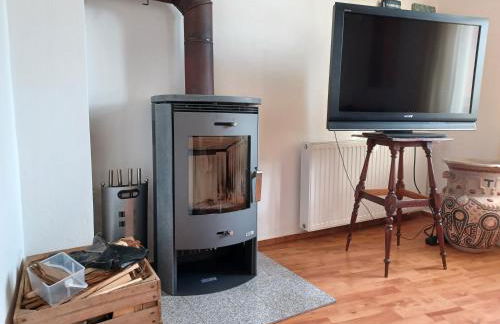 Ehemalige Bibliothek Apartment für 2 mit Küche Kamin Netflix Parken und Hofladen - Foto 13