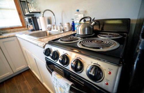 Serene Loft Cabin with Outdoor Grill and Fire Pit in Creal Springs, Illinois - Foto 13