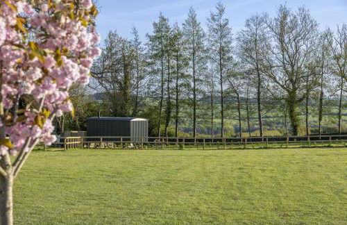 The Cotswold Nest - Photo 17