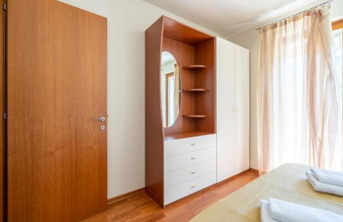 Charming Orange Apartment with Private Pool and Garden Oasis - Foto 24