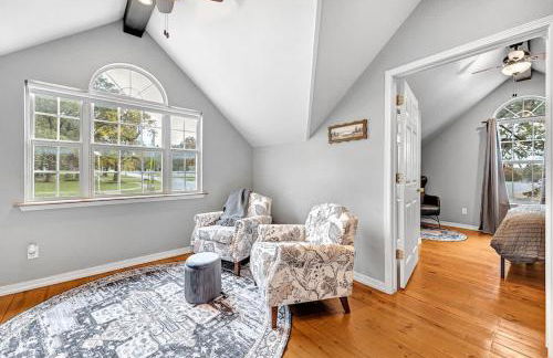 The Oak Cottage- Charming Downtown Family Retreat in the Heart of Siloam Springs - Foto 14