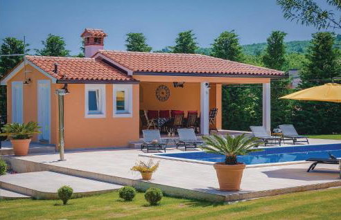 5 Bedroom Beautiful Home In Labin - Photo 8