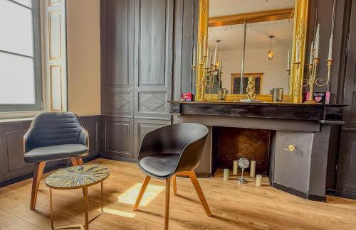 T2 en centre-ville d'Illiers-Combray - parking- lit king size - terrasse - Foto 2