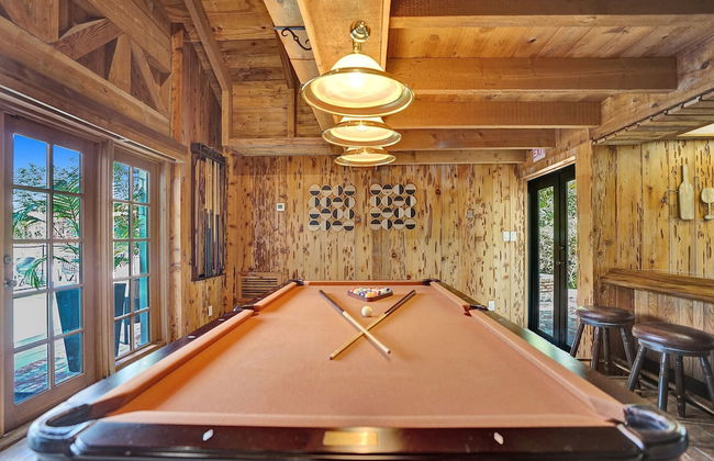 8BR Gem With Pool, Lake View & Tons of Amenities! - Foto 47